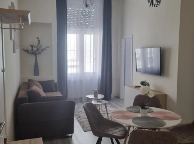 Eden Aparthotel 3*