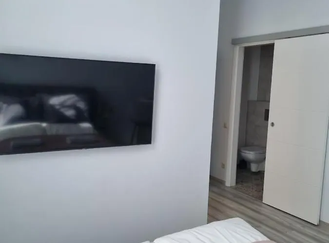 Eden 3*